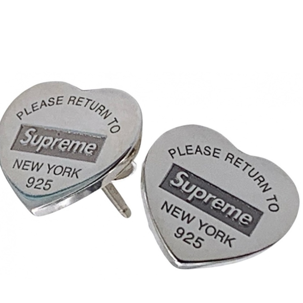 NIB Supreme x Tiffany & Co. Return to Tiffany Heart Tag Stud Earrings Silver 925